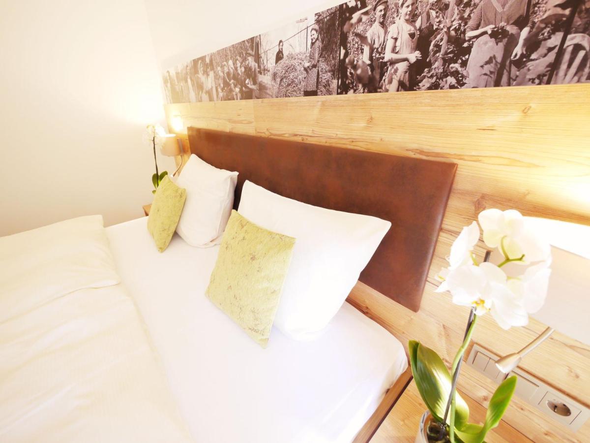 Kreuz-Post Hotel-Restaurant-Spa Vogtsburg im Kaiserstuhl Zewnętrze zdjęcie