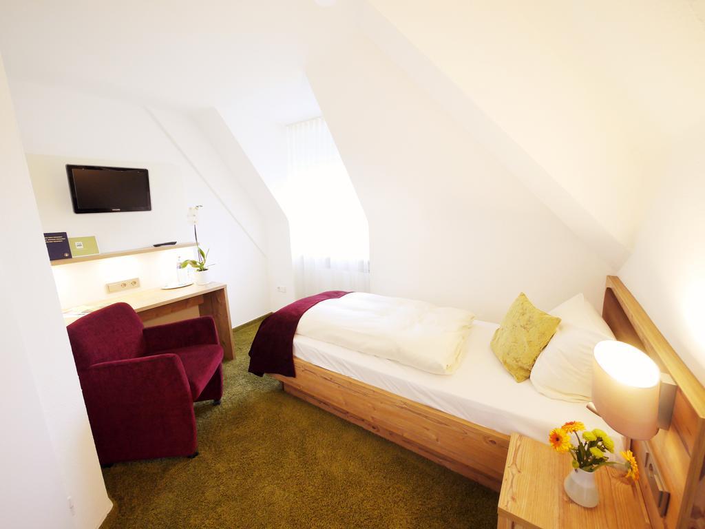 Kreuz-Post Hotel-Restaurant-Spa Vogtsburg im Kaiserstuhl Pokój zdjęcie